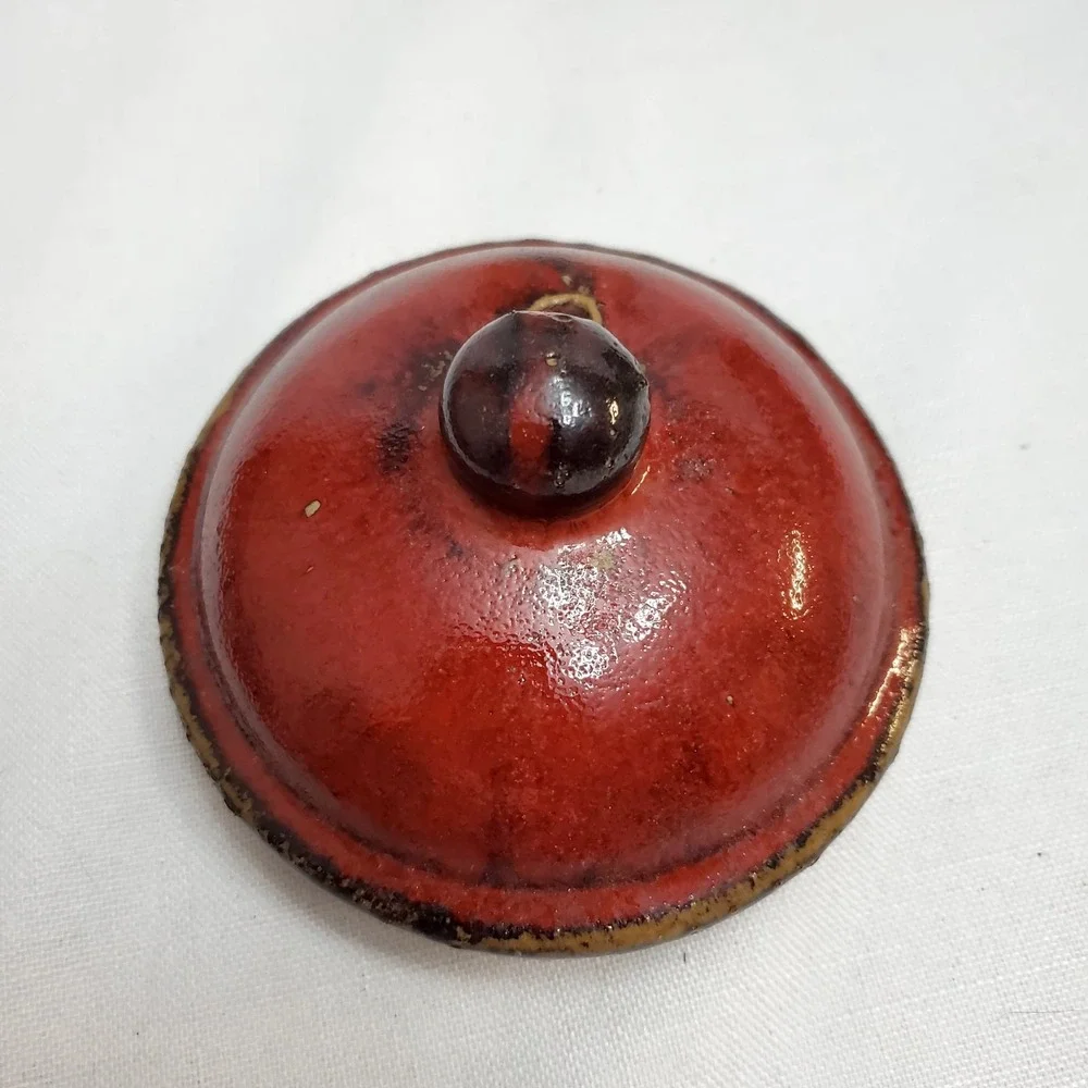 Chinese‎ Red Glazed Porcelain Stoneware  Lid Or Top ◇ Pottery ◇ Beautiful!